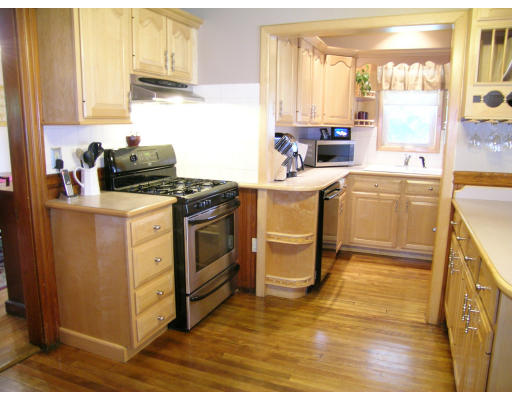89 Beech Street Clinton, MA 01510 - Photo 11 of 22 Gallery Image 11