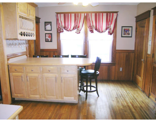 89 Beech Street Clinton, MA 01510 - Photo 10 of 22 Gallery Image 10