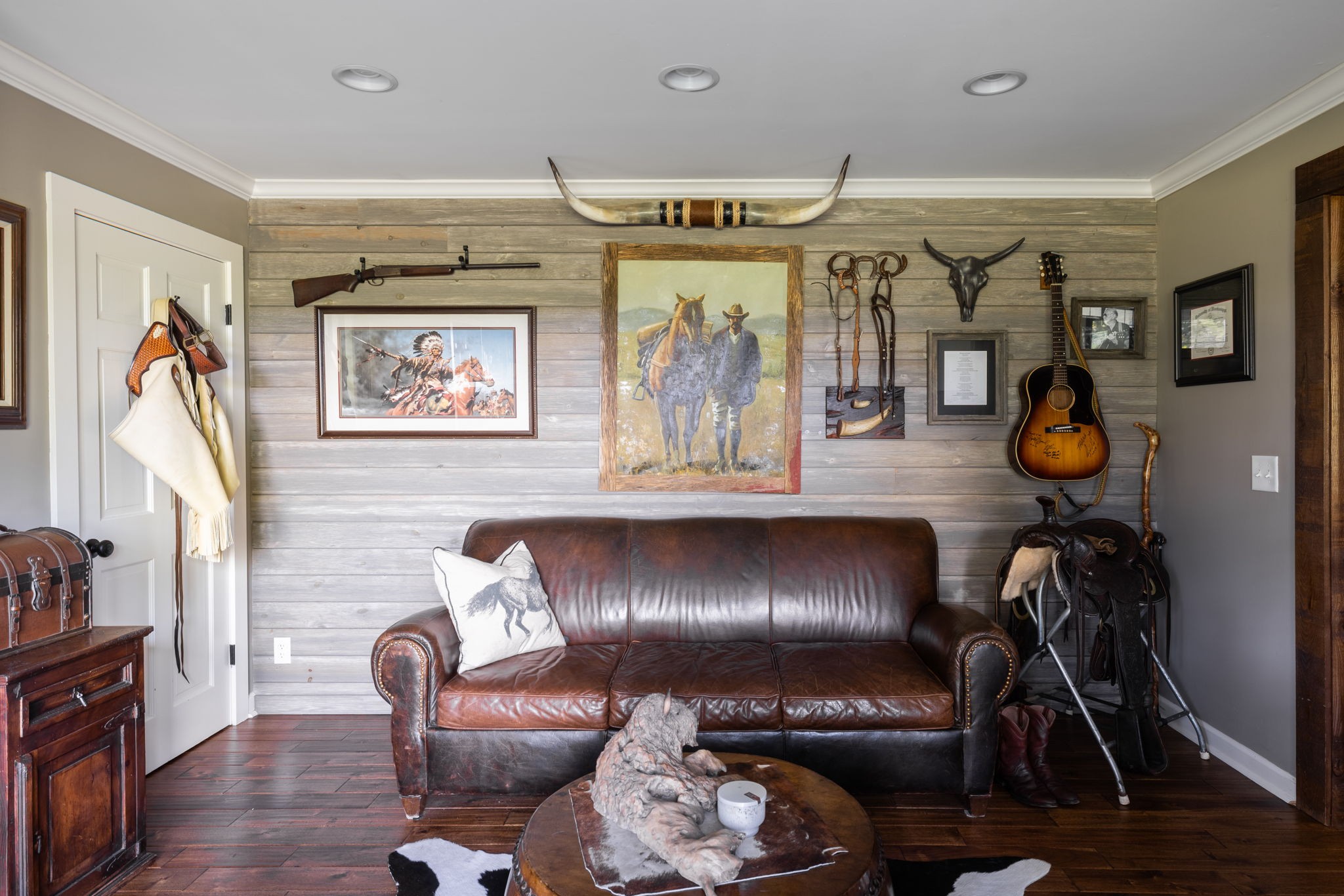 1496 Coleman Road Franklin, TN 37064 - Photo 21 of 73 a living room with furniture