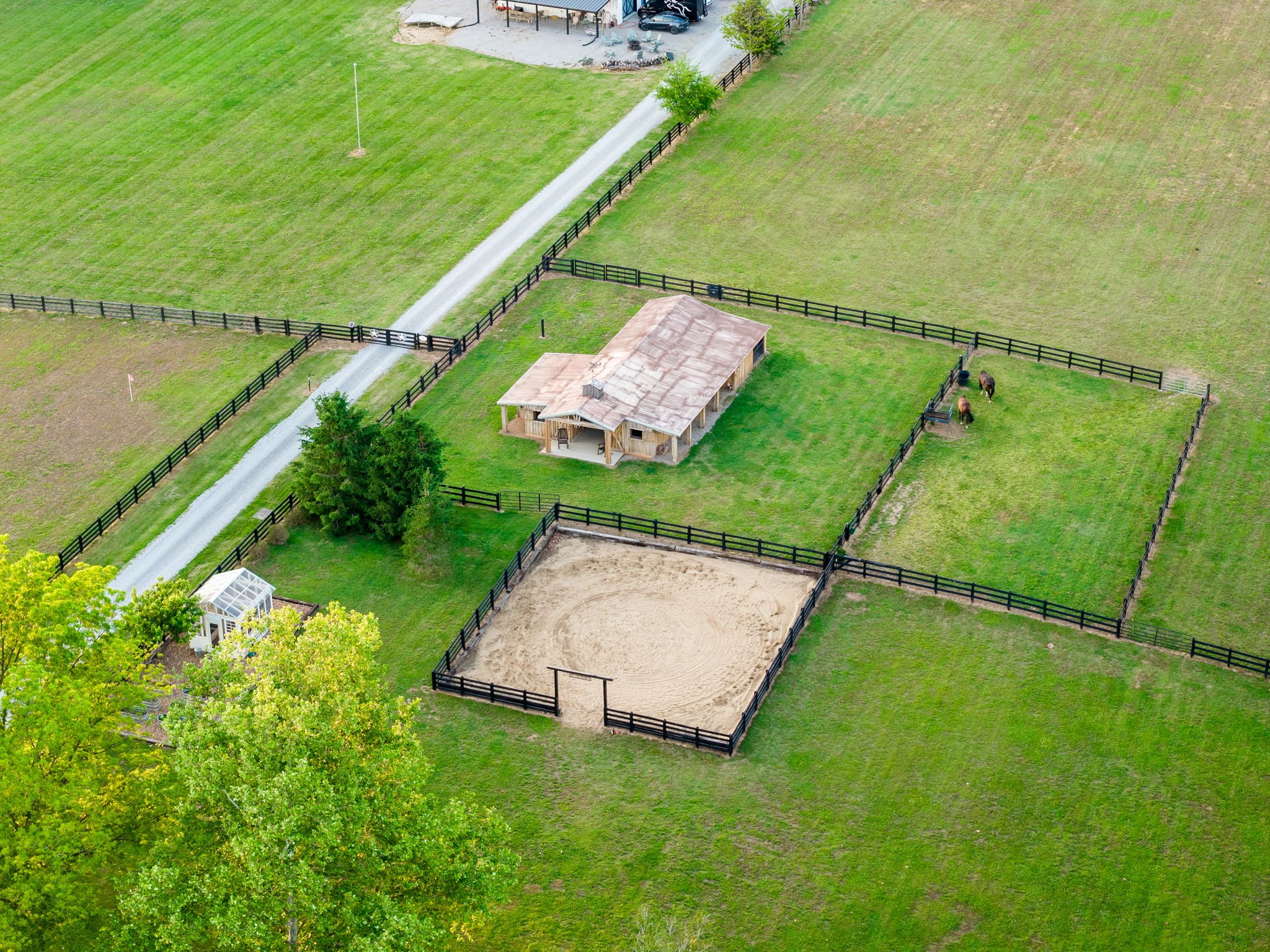 1496 Coleman Road Franklin, TN 37064 - Photo 52 of 73 a backyard with table and chairs