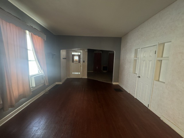 700 9th Avenue South Clinton, IA 52732 - Photo 2 of 11
