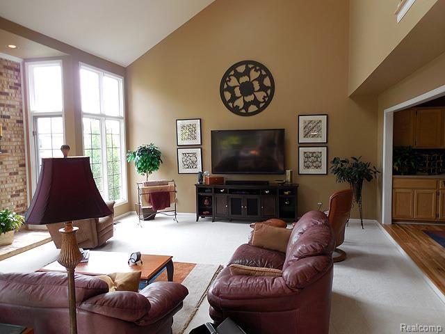 3760 Summit Ridge Drive Rochester, MI 48306 - Photo 5 of 10 Summit RidgeFR, 3760.jpg