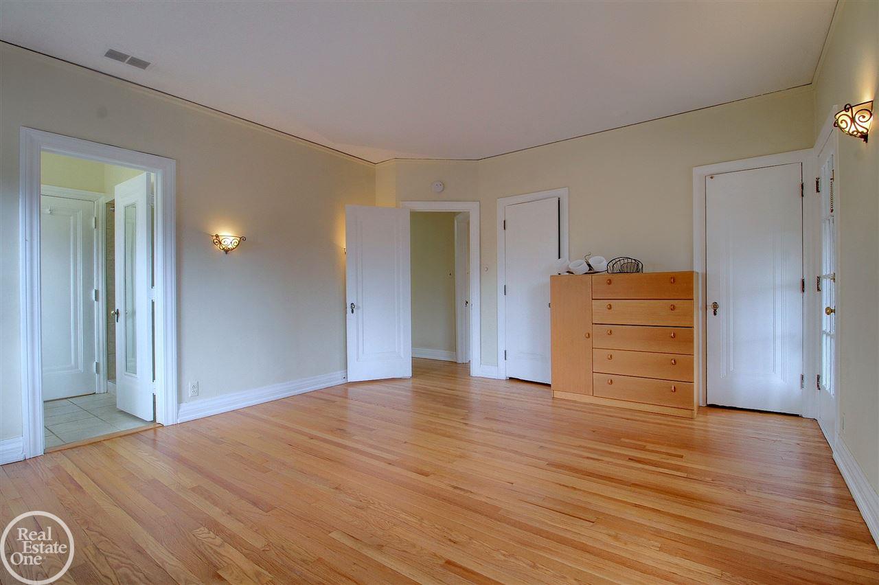 832 Trombley Road Grosse Pointe Park, MI 48230 - Photo 31 of 52