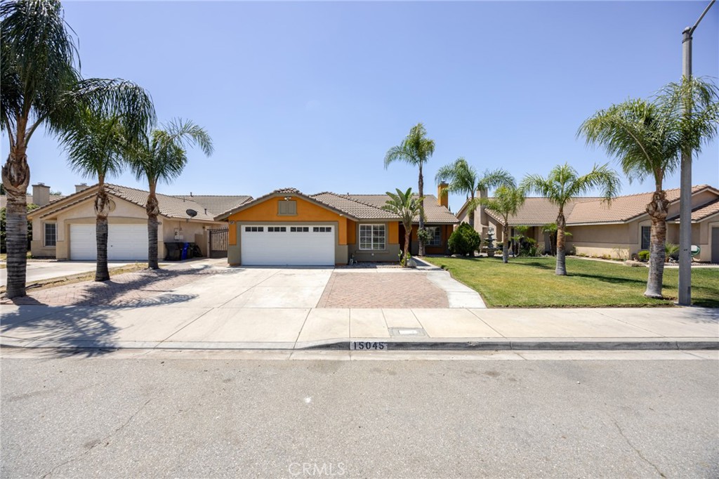 15045 Spring Street Fontana, CA 92335 - Photo 4 of 36