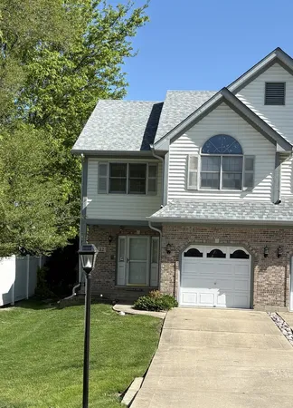 $365,000 | 12 East 13th Street, Lombard, IL 60148