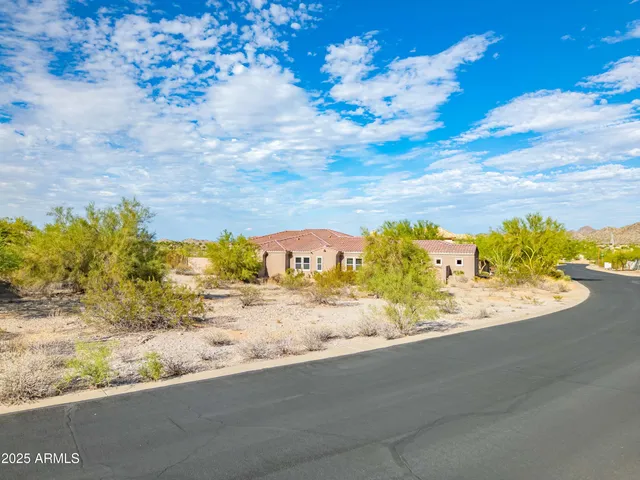 $140,000 | 18292 West Santa Alberta Lane, Unit 26, Goodyear, AZ 85338