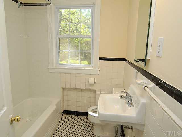 28 Shepherd Street Raleigh, NC 27607 - Photo 9 of 24