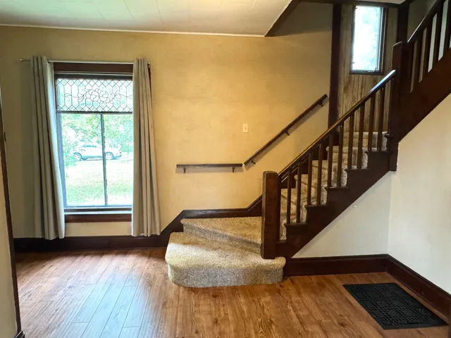 $275,000 | 715 Lake Street Northeast, Warroad, MN 56763