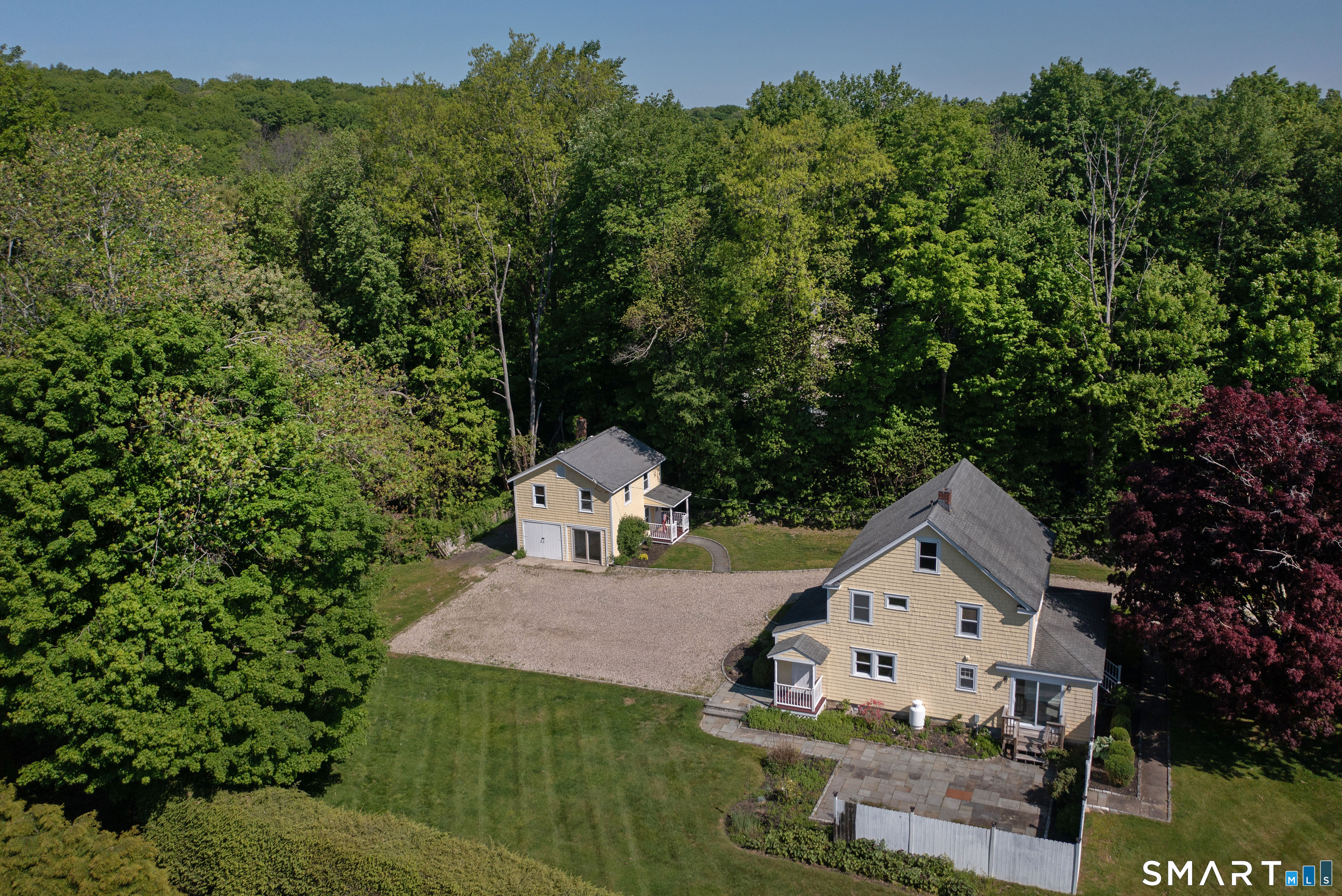 159 Barry Avenue Ridgefield, CT 06877 - Photo 2 of 39