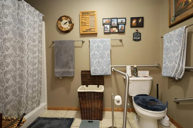 $272,000 | 573 7th Avenue Southeast, Mayville, ND 58257