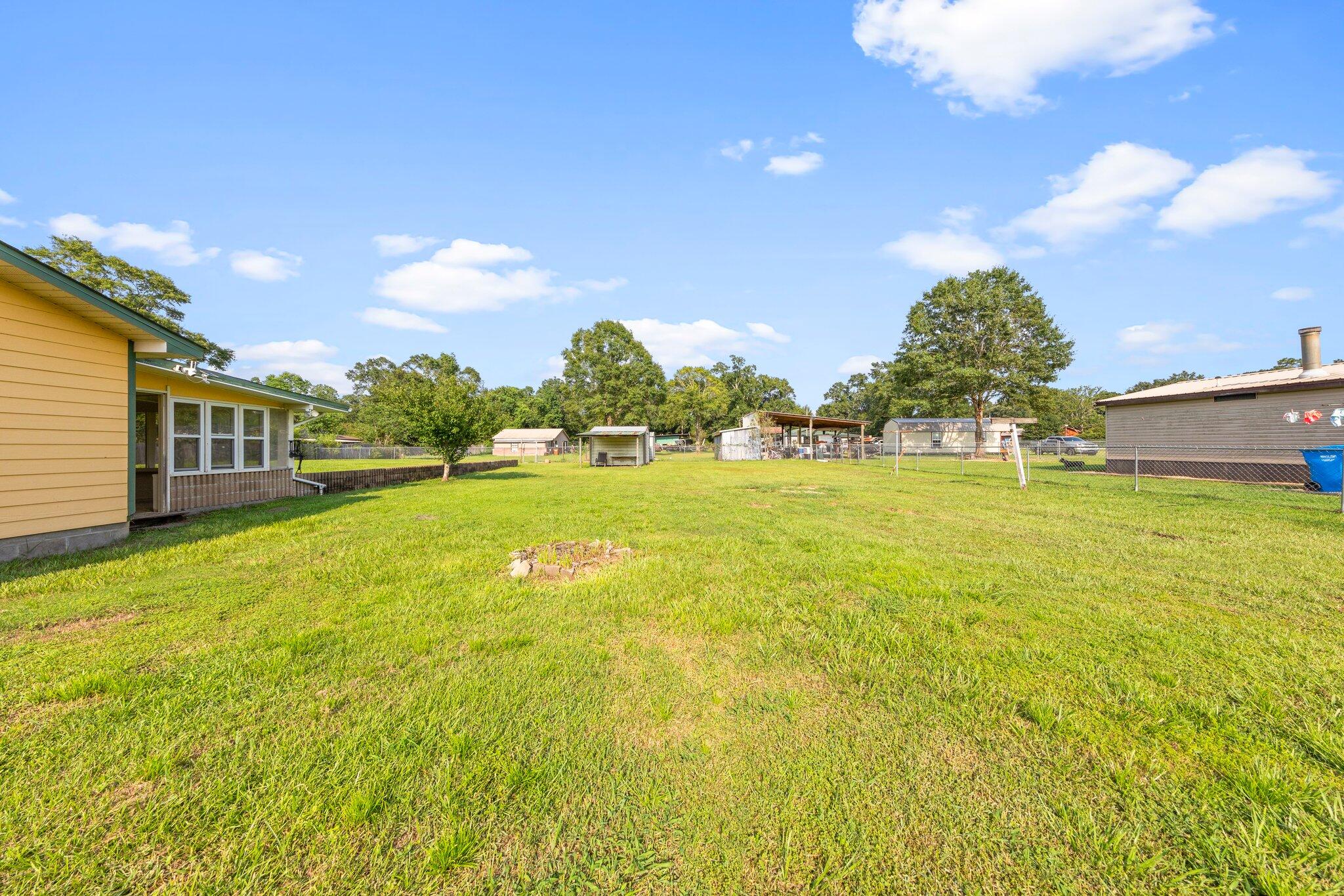 4064 Roxies Lane Pace, FL 32571 - Photo 7 of 29 Gallery Image 7