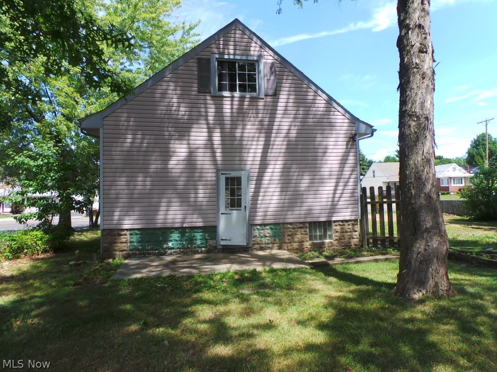 876 East Wilbeth Road Akron, OH 44306 - Photo 11 of 12 Gallery Image 11