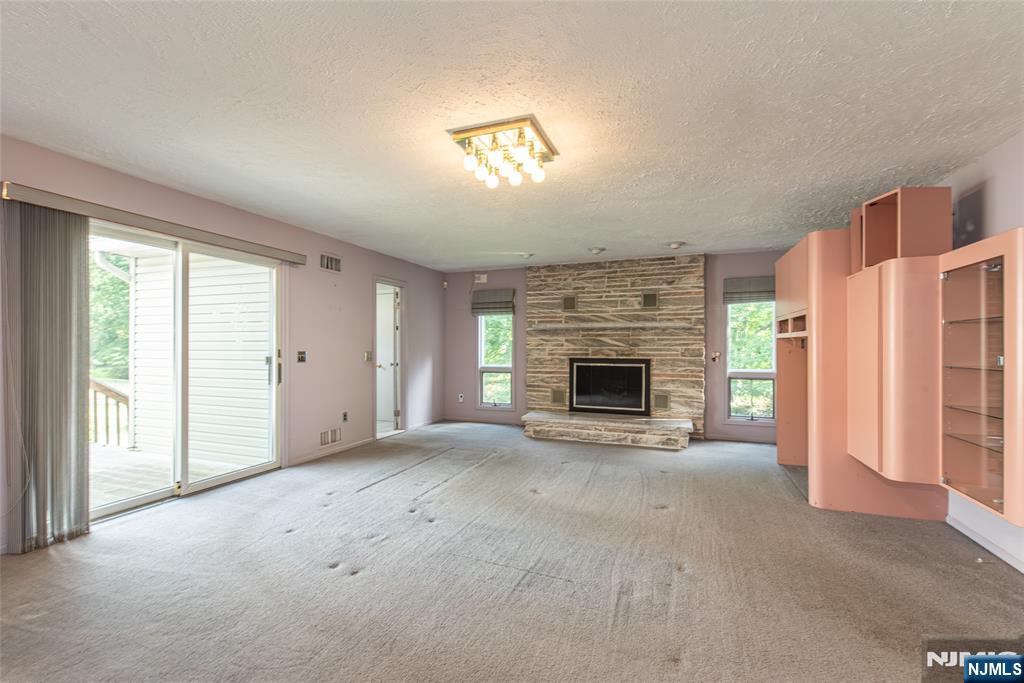 15-15 Jordan Road Fair Lawn, NJ 07410 - Photo 12 of 26 Gallery Image 12