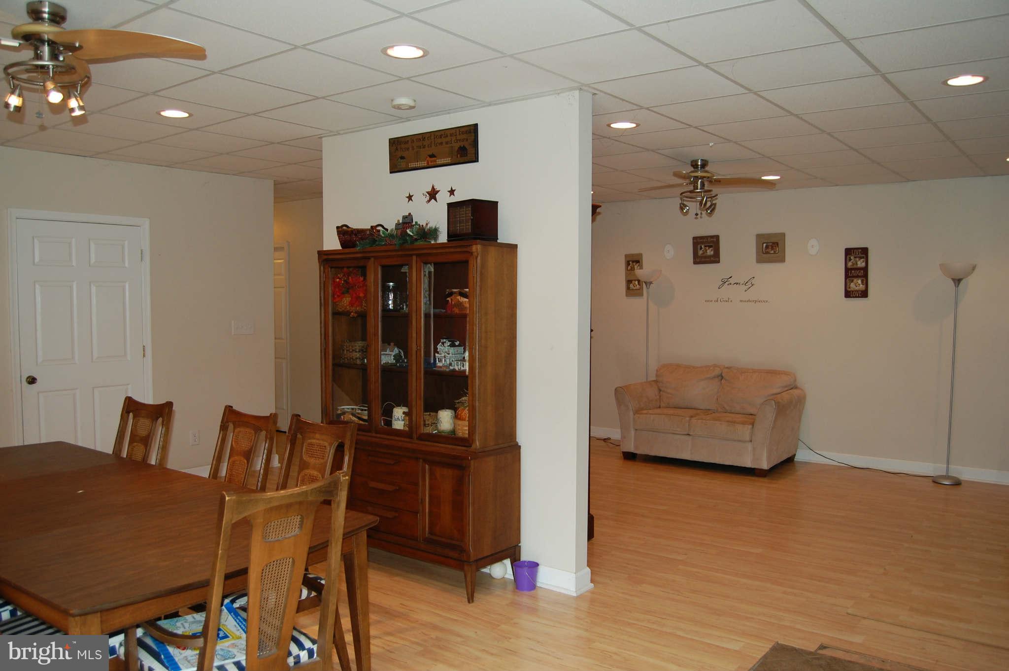 11033 St Just Road Unionville, VA 22567 - Photo 15 of 30 Family Room