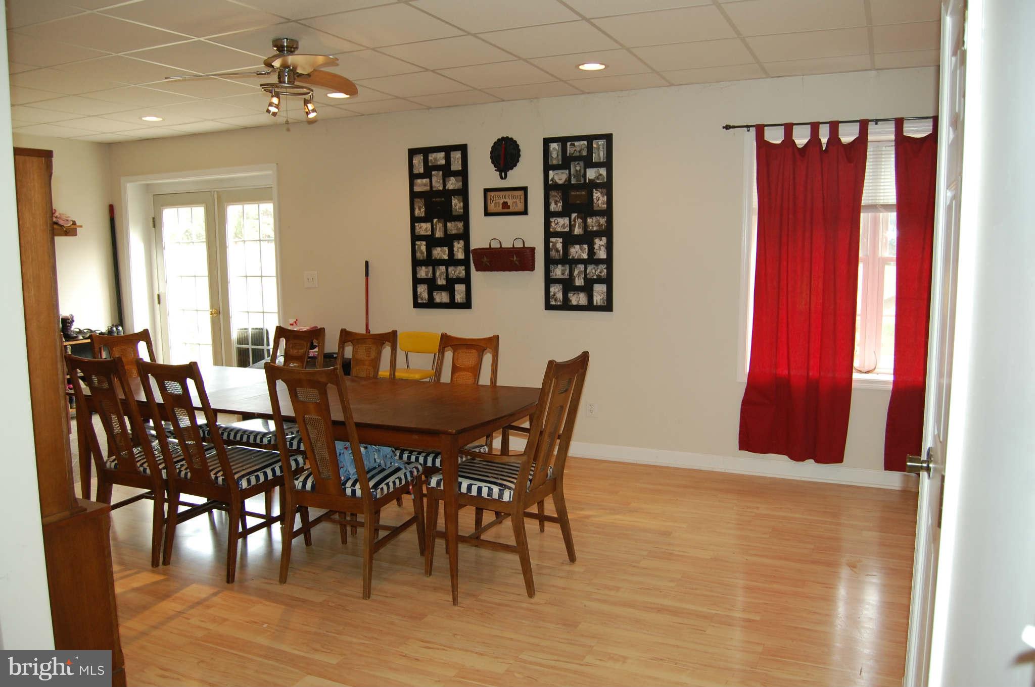 11033 St Just Road Unionville, VA 22567 - Photo 17 of 30 Family Room