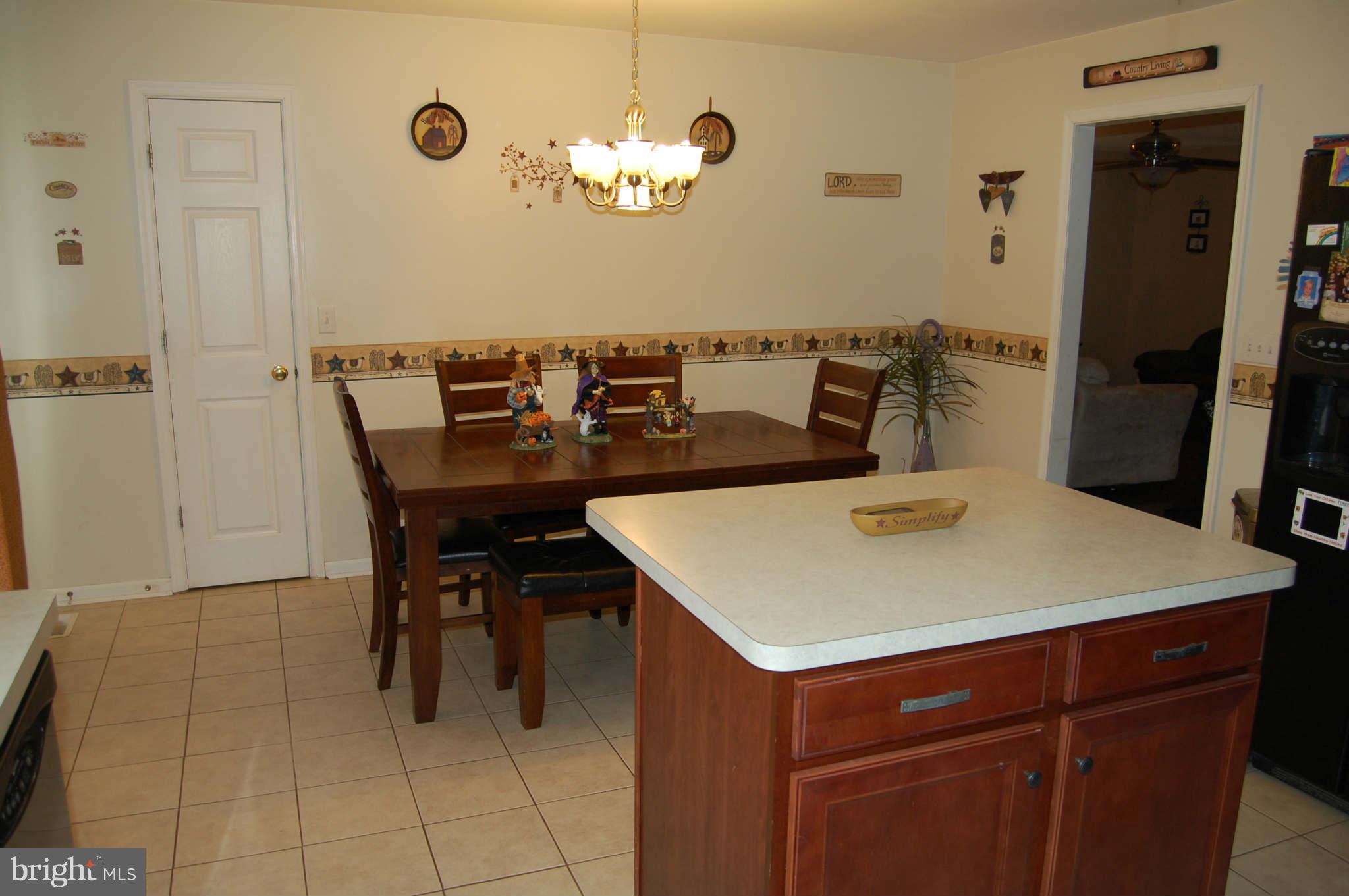 11033 St Just Road Unionville, VA 22567 - Photo 6 of 30 Kitchen
