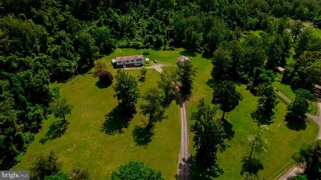 $849,999 | 4179 Fiery Run Road, Linden, VA 22642