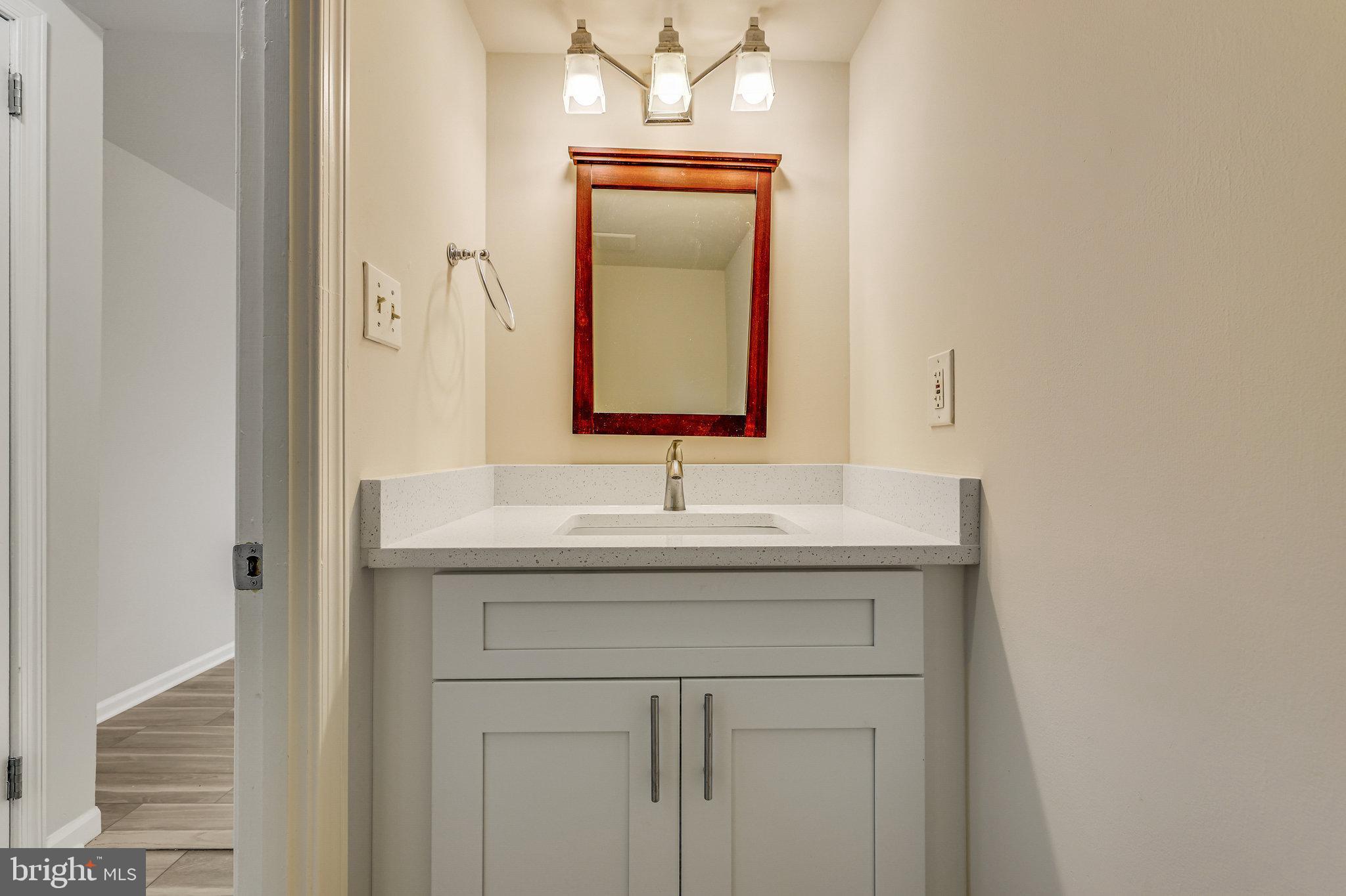 2406 Cloudcroft Square Reston, VA 20191 - Photo 19 of 48 Gallery Image 19