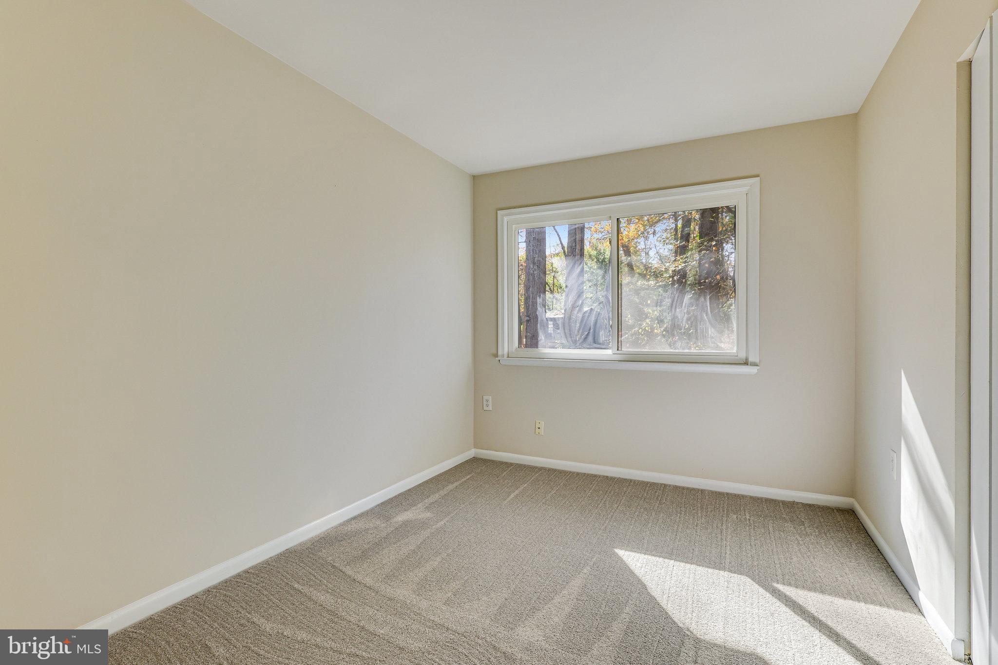 2406 Cloudcroft Square Reston, VA 20191 - Photo 30 of 48 Gallery Image 30