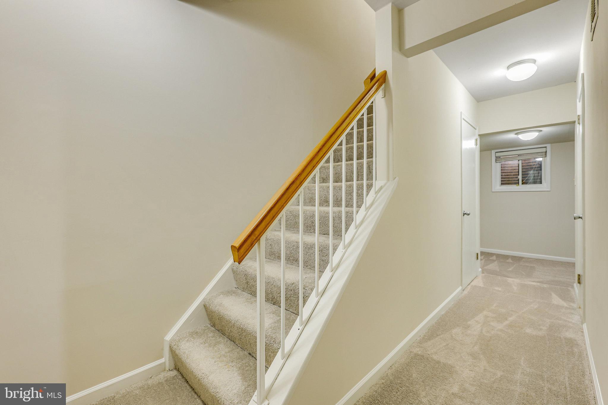 2406 Cloudcroft Square Reston, VA 20191 - Photo 35 of 48 Gallery Image 35