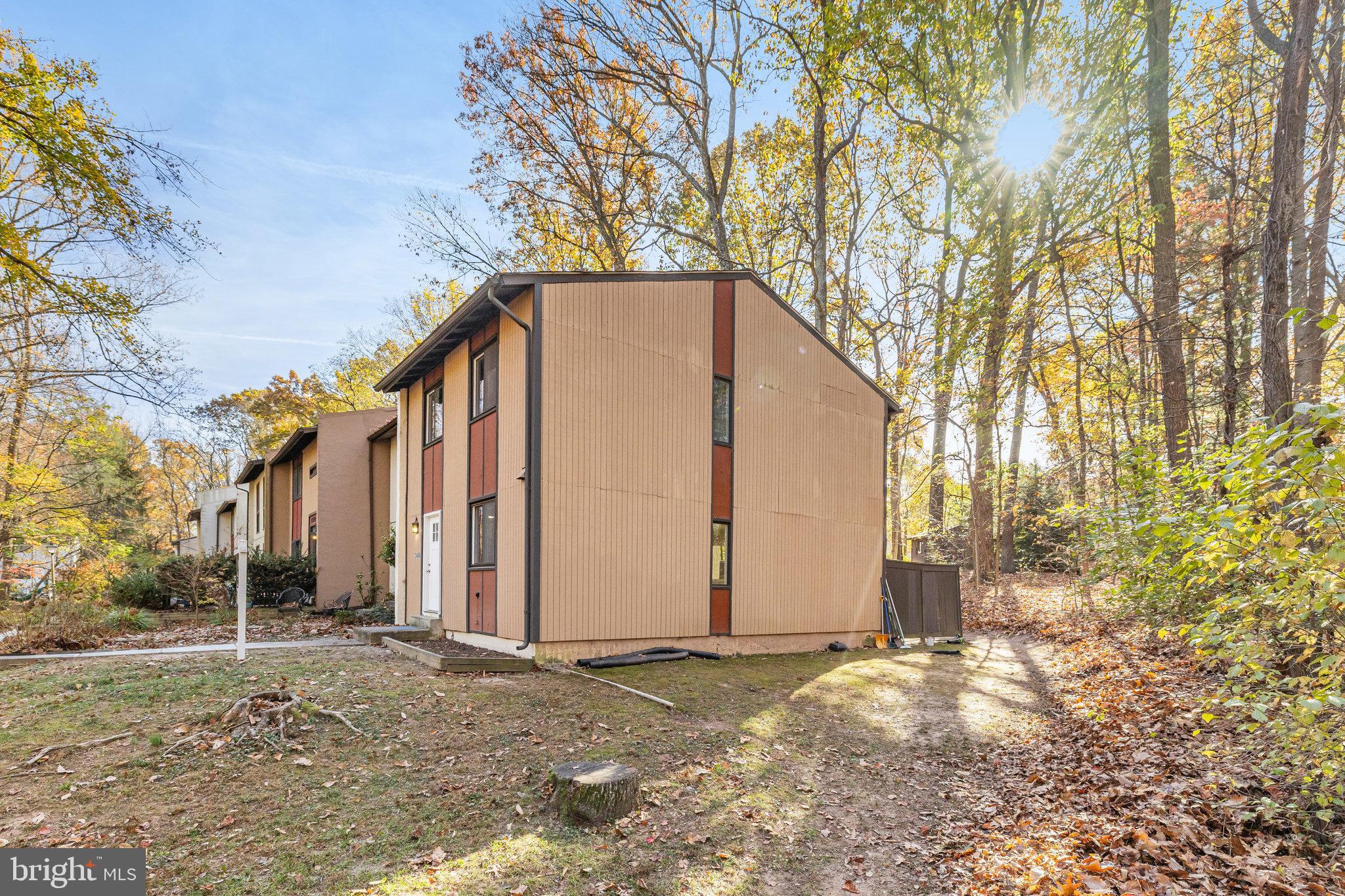 2406 Cloudcroft Square Reston, VA 20191 - Photo 4 of 48 Gallery Image 4