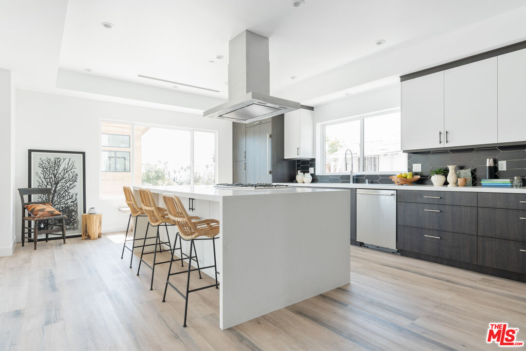 2512 Berkeley Avenue Los Angeles, CA 90026 - Photo 19 of 56