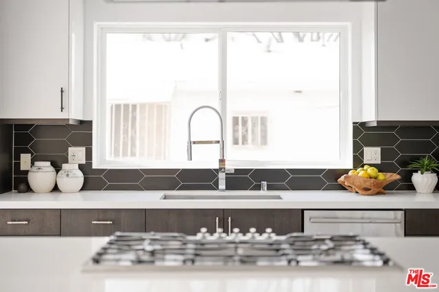 $10,950 | 2512 Berkeley Avenue, Los Angeles, CA 90026