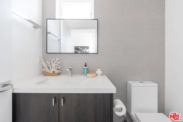 $10,950 | 2512 Berkeley Avenue, Los Angeles, CA 90026