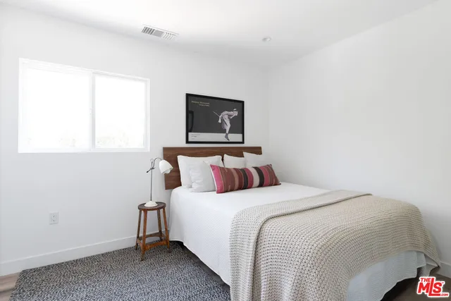 $10,950 | 2512 Berkeley Avenue, Los Angeles, CA 90026