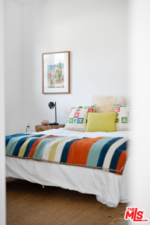 2512 Berkeley Avenue Los Angeles, CA 90026 - Photo 39 of 56