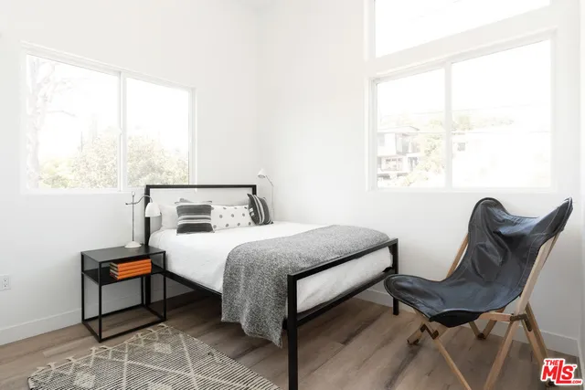 $10,950 | 2512 Berkeley Avenue, Los Angeles, CA 90026