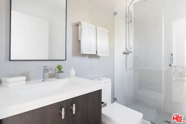 $10,950 | 2512 Berkeley Avenue, Los Angeles, CA 90026