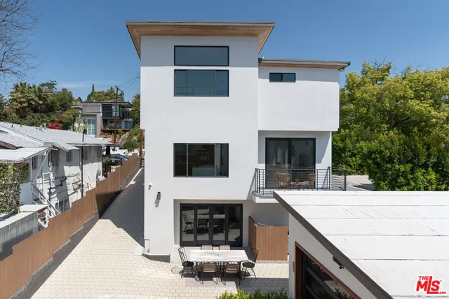 $10,950 | 2512 Berkeley Avenue, Los Angeles, CA 90026