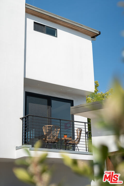 2512 Berkeley Avenue Los Angeles, CA 90026 - Photo 53 of 56