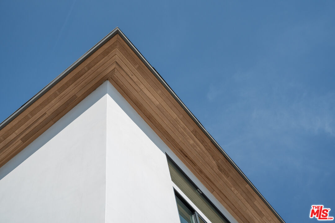 2512 Berkeley Avenue Los Angeles, CA 90026 - Photo 55 of 56