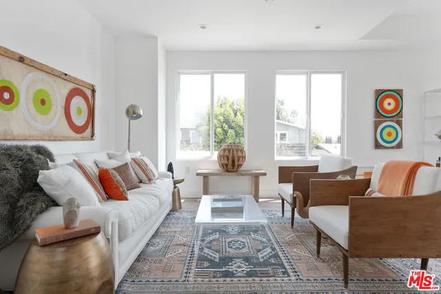 $10,950 | 2512 Berkeley Avenue, Los Angeles, CA 90026