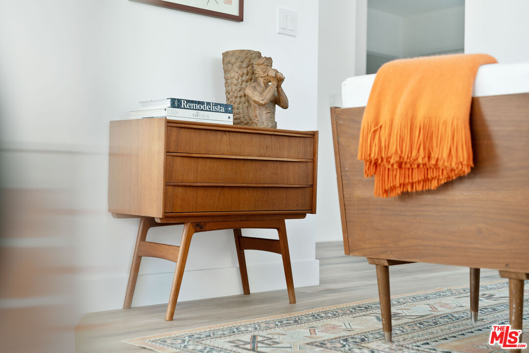 2512 Berkeley Avenue Los Angeles, CA 90026 - Photo 10 of 56