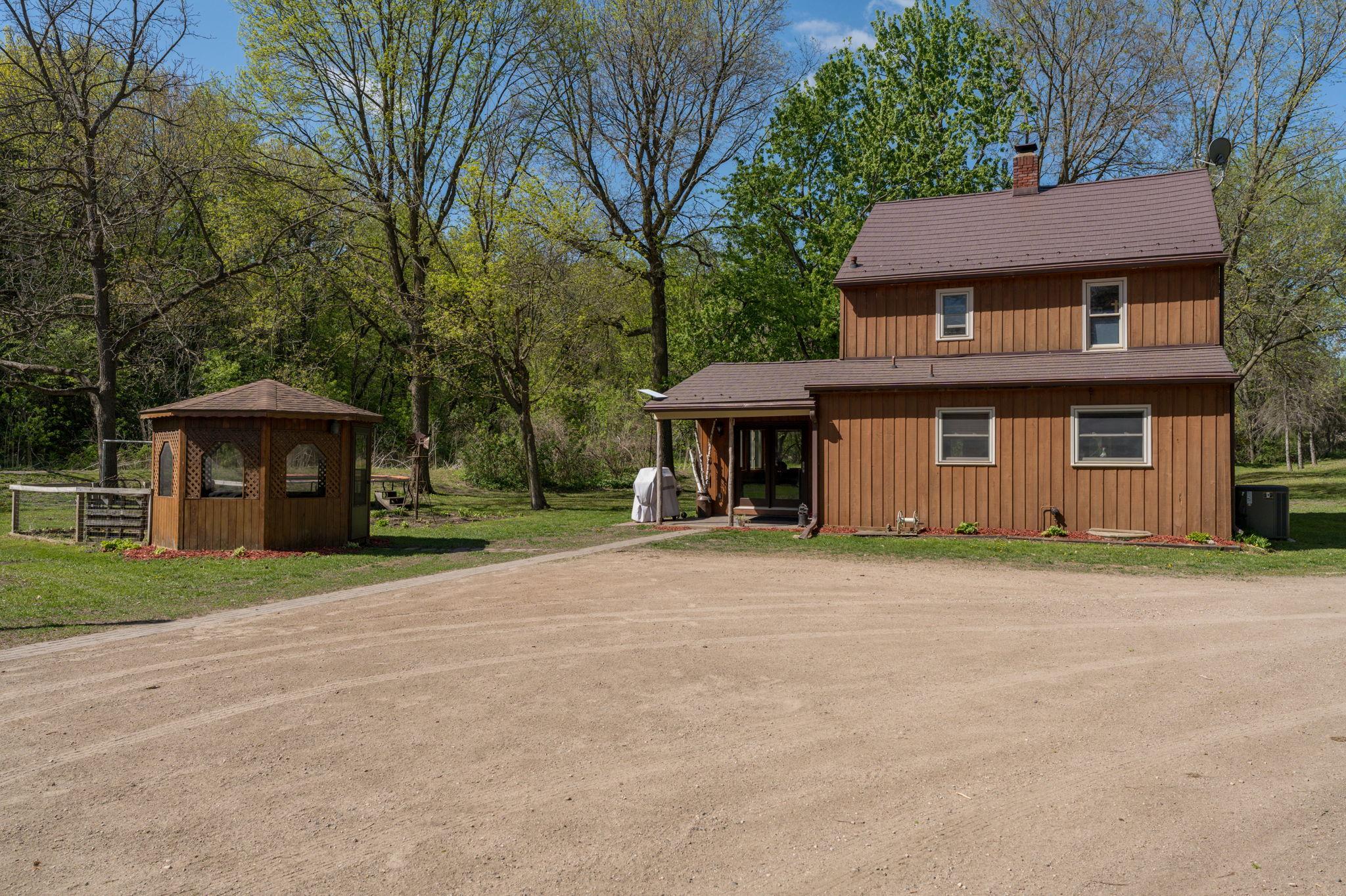 775 Ottawa Road Le Sueur, MN 56058 - Photo 23 of 60