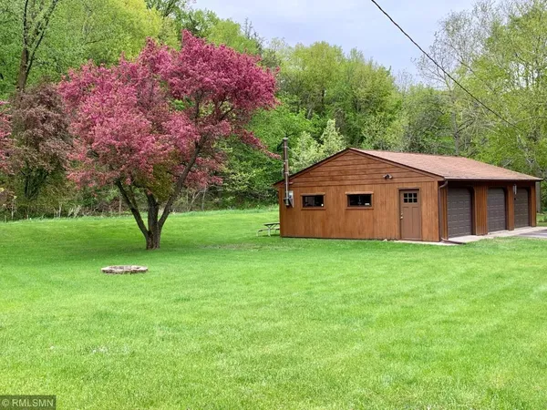 $459,900 | 775 Ottawa Road, Le Sueur, MN 56058