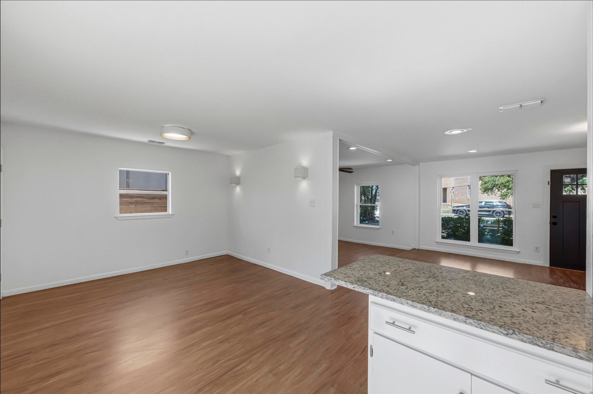 1005 Arthur Stiles Road Austin, TX 78721 - Photo 15 of 29