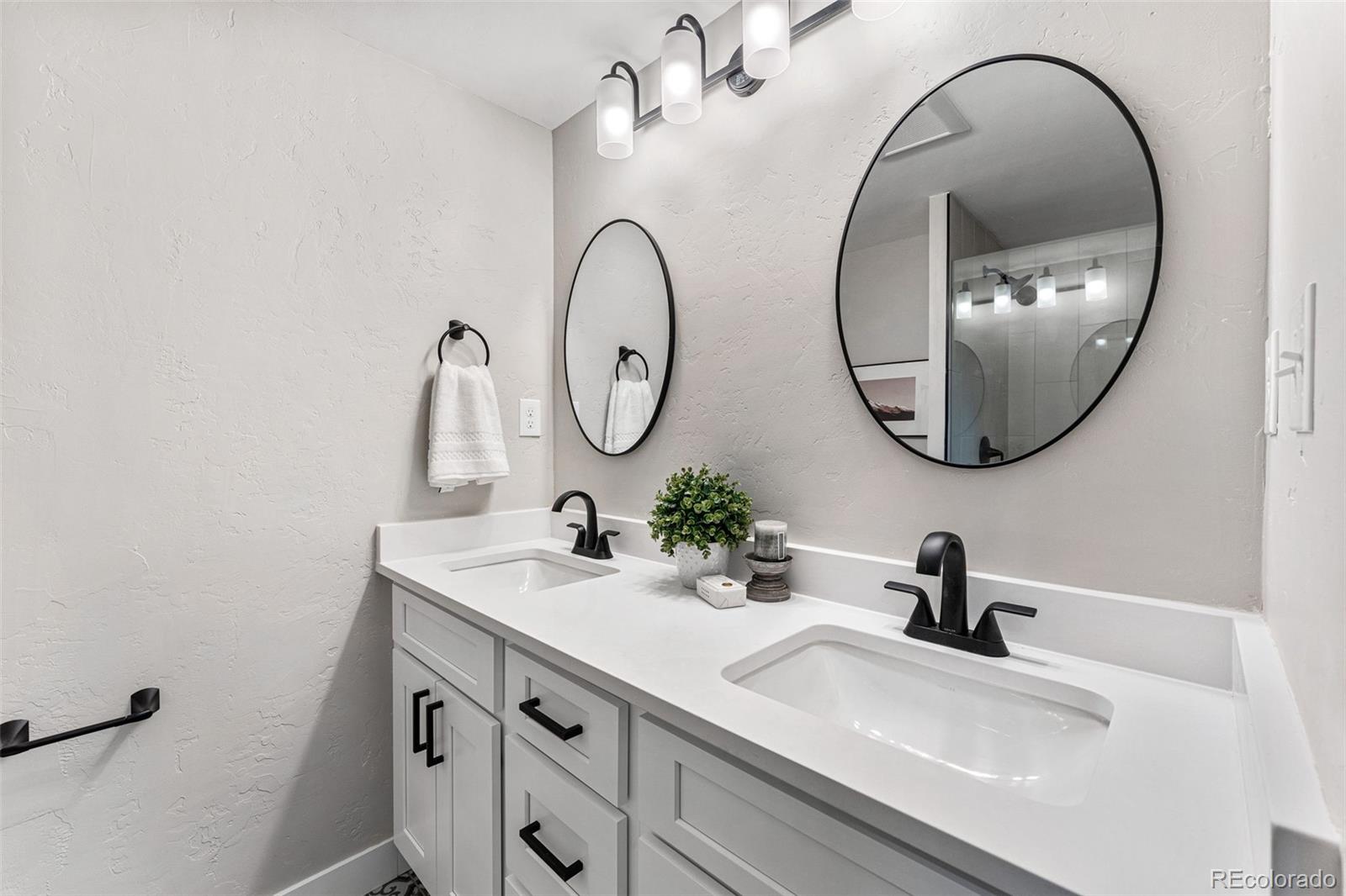 2521 South Raleigh Street Denver, CO 80219 - Photo 25 of 40 Gallery Image 25