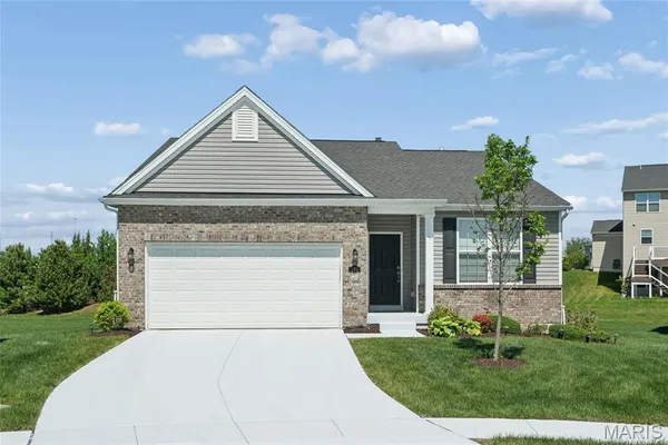 $439,900 | 189 Noahs Mill Drive, Lake St. Louis, MO 63367