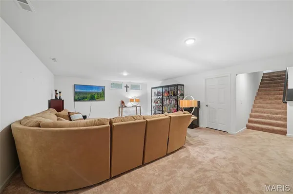 $439,900 | 189 Noahs Mill Drive, Lake St. Louis, MO 63367
