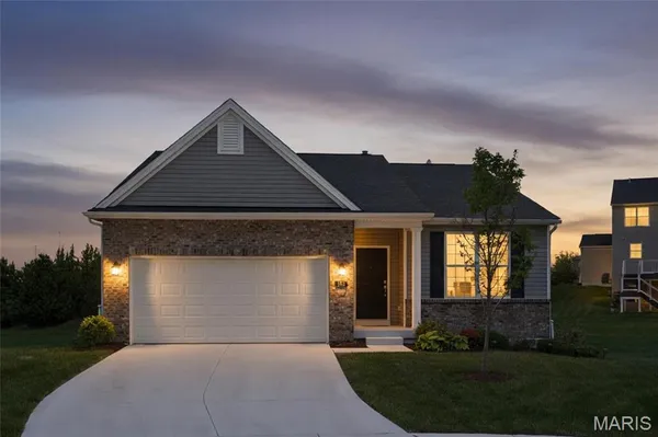 $439,900 | 189 Noahs Mill Drive, Lake St. Louis, MO 63367