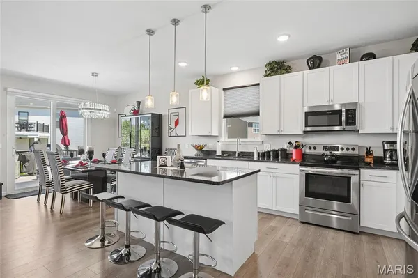 $439,900 | 189 Noahs Mill Drive, Lake St. Louis, MO 63367