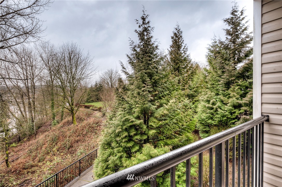 10709 Valley View Road, Unit A101 Bothell, WA 98011 - Photo 2 of 11