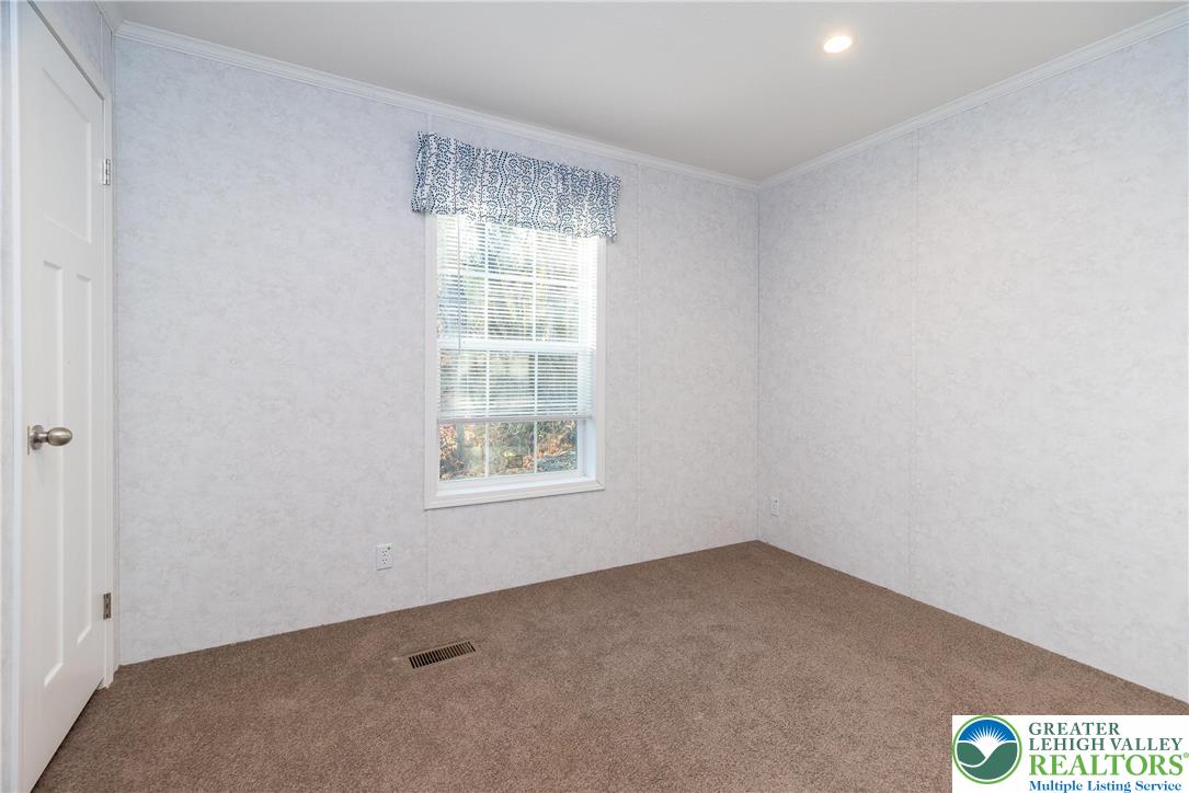 465 Royal Manor Road, Unit LOT 8 Easton, PA 18042 - Photo 15 of 23 an empty room with a window