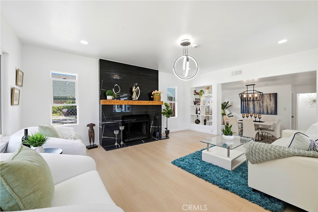 1280 East Woodbury Road Pasadena, CA 91104 - Photo 4 of 37