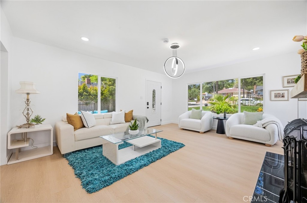 1280 East Woodbury Road Pasadena, CA 91104 - Photo 9 of 37