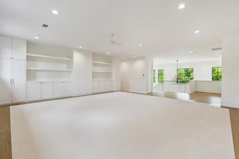 $2,895,000 | 8802 Lanell Lane, Houston, TX 77055